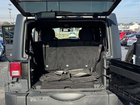 Used 2017 Jeep Wrangler Unlimited Sport w/ Quick Order Package 24S AWD/4WD image 15