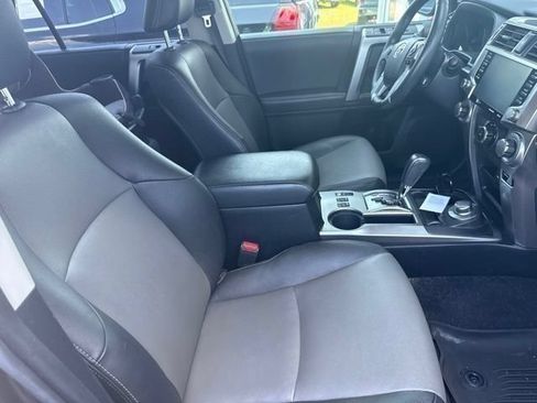 Used 2021 Toyota 4Runner SR5 Premium w/ Moonroof Package AWD/4WD image 22