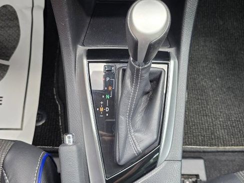 Used 2017 Toyota Corolla SE FWD image 24