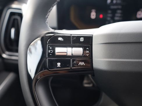 New 2026 Kia Sorento LX FWD image 14