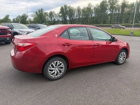 Used 2019 Toyota Corolla LE FWD image 37