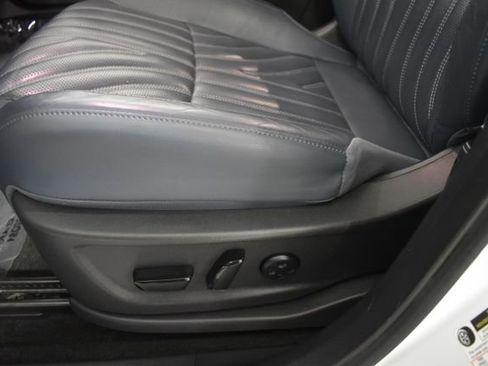 Certified 2023 Nissan Ariya AWD/4WD image 12