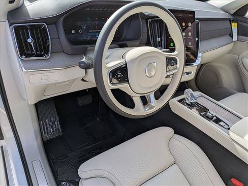 New 2026 Volvo XC90 B6 Ultra w/ Protection Package AWD/4WD image 3