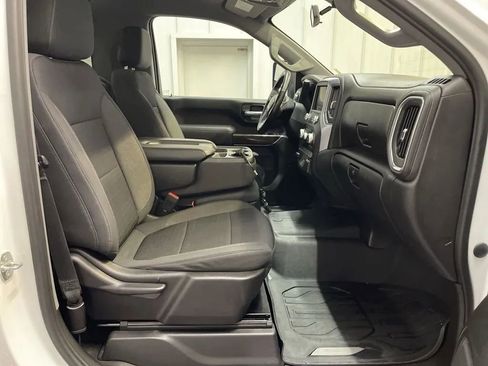 Used 2020 GMC Sierra 2500 SLE w/ SLE Convenience Package image 11