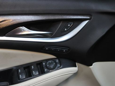 Used 2022 Buick Enclave Avenir w/ Avenir Technology Package AWD/4WD image 20