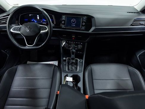 Used 2024 Volkswagen Jetta SE image 22