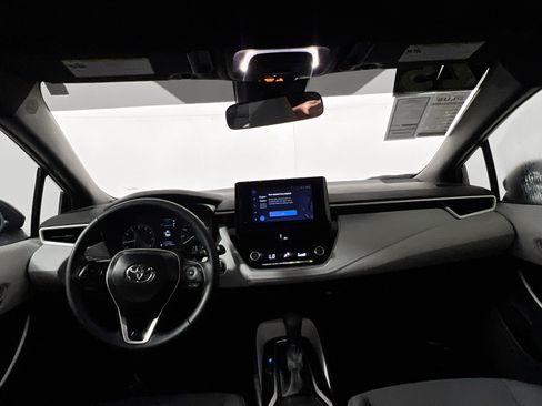 Used 2025 Toyota Corolla SE FWD image 30