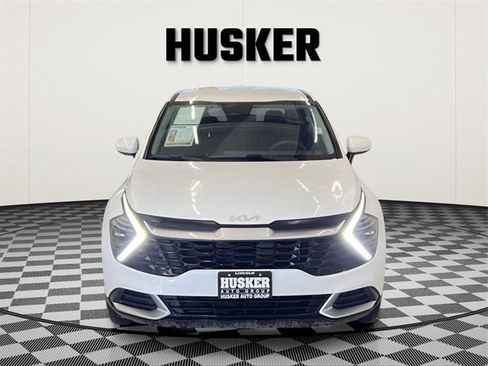 Used 2024 Kia Sportage LX image 3