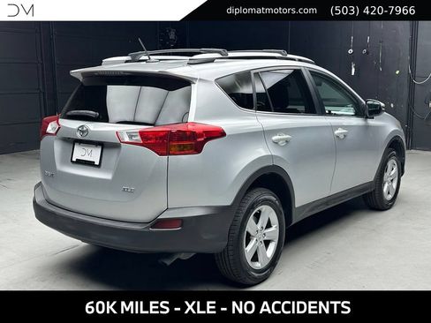 Used 2014 Toyota RAV4 XLE FWD image 7