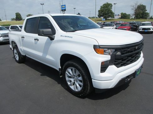 Used 2022 Chevrolet Silverado 1500 Custom AWD/4WD image 7