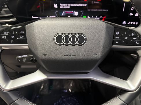 Used 2025 Audi Q5 Premium Plus w/ Premium Plus AWD/4WD image 22