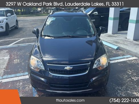 Used 2014 Chevrolet Captiva Sport LT w/ Convenience Package image 3