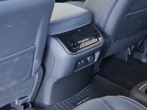 New 2026 INFINITI QX80 SPORT image 27