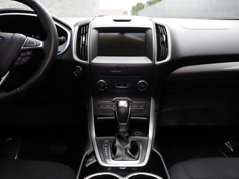 Used 2018 Ford Edge SEL w/ Equipment Group 201A AWD/4WD image 26