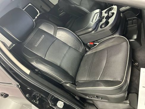 Used 2024 RAM 2500 Laramie w/ Safety Group AWD/4WD image 24