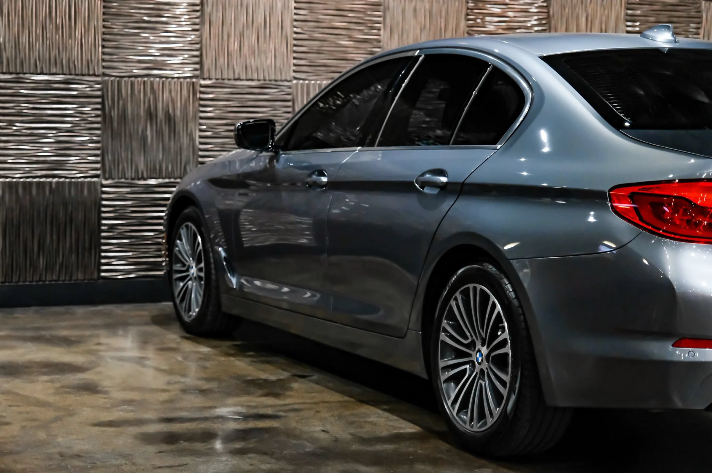Used 2019 BMW 540i xDrive AWD/4WD image 13