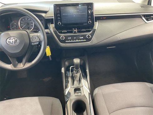 Certified 2021 Toyota Corolla LE FWD image 25