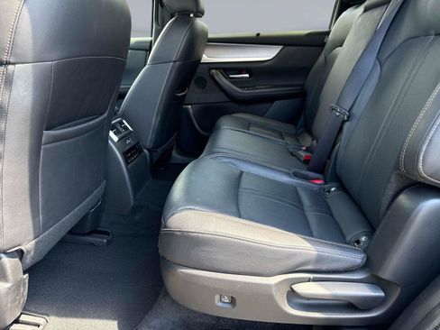 Certified 2025 MAZDA CX-90 3.3 Turbo w/ Preferred Package image 15