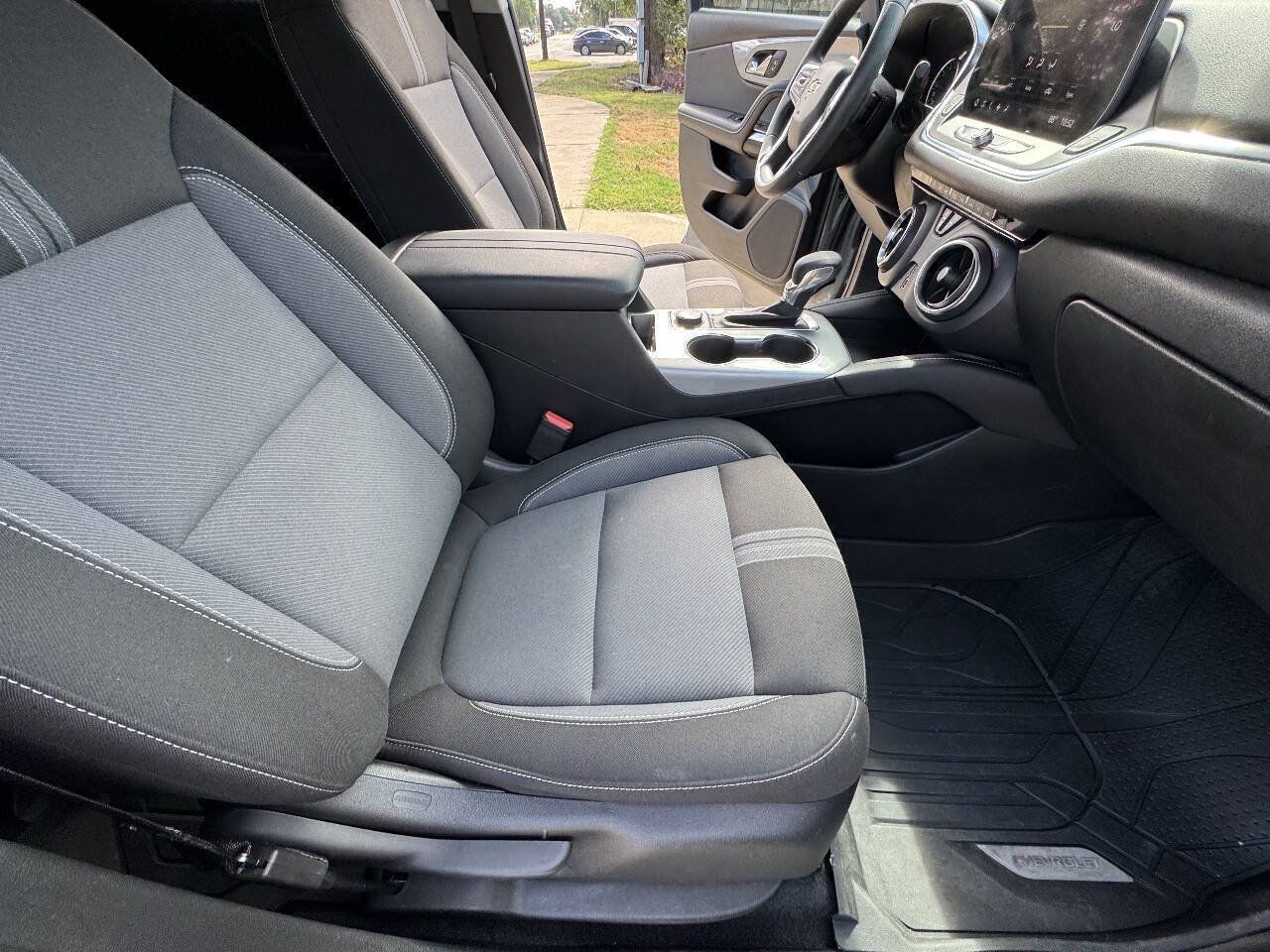 Used 2023 Chevrolet Blazer LT w/ Driver Confidence Package FWD image 34
