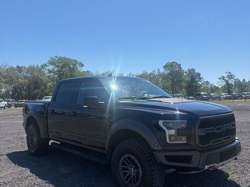 Used 2019 Ford F150 Raptor w/ Equipment Group 802A Luxury AWD/4WD image 2