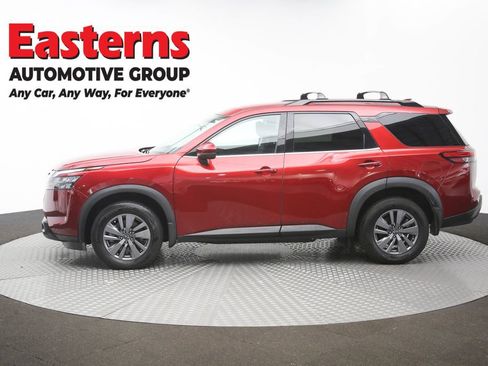Used 2024 Nissan Pathfinder SV AWD/4WD image 61
