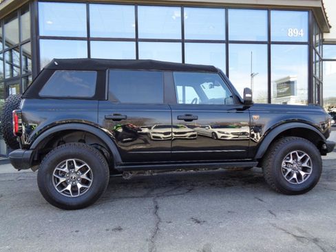 Used 2023 Ford Bronco Badlands image 4