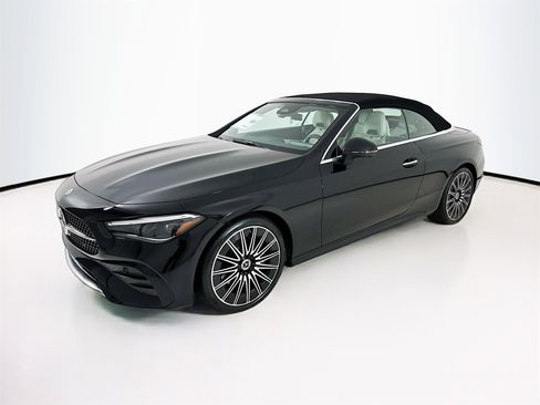 New 2026 Mercedes-Benz CLE 300 4MATIC Cabriolet image 3