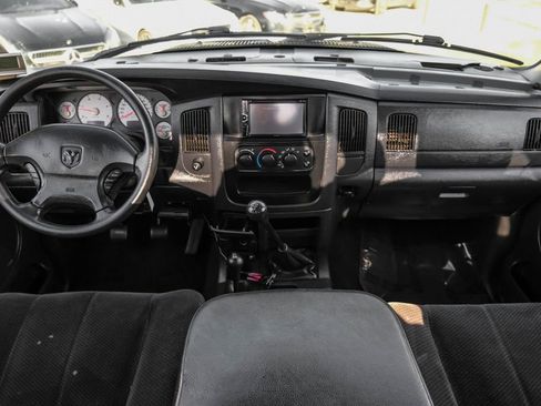 Used 2003 Dodge Ram 2500 Truck SLT image 12