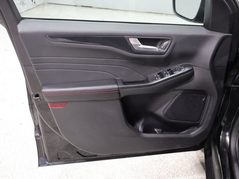 Used 2024 Ford Escape ST-Line AWD/4WD image 12