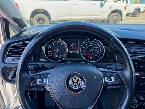 Used 2018 Volkswagen Golf SEL image 14