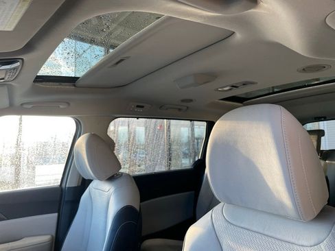 New 2026 Kia Carnival SX Prestige image 21