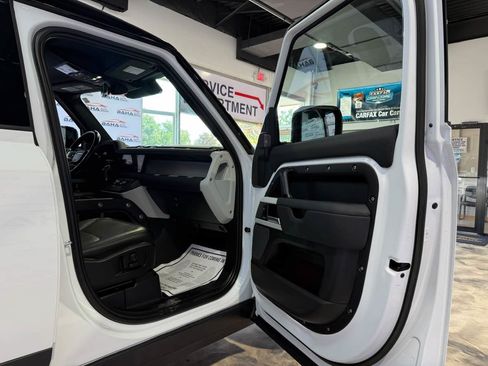 Used 2023 Land Rover Defender 110 S AWD/4WD image 79