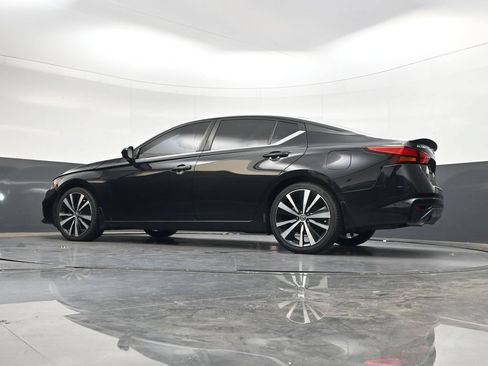 Used 2021 Nissan Altima 2.5 SR FWD image 36