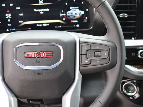 New 2026 GMC Sierra 1500 Elevation w/ LPO, Elevation Black Package image 25