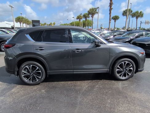 Used 2023 MAZDA CX-5 AWD 2.5 S w/ Premium Plus Pkg image 3