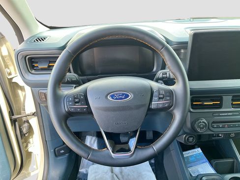 Used 2025 Ford Maverick Tremor image 11