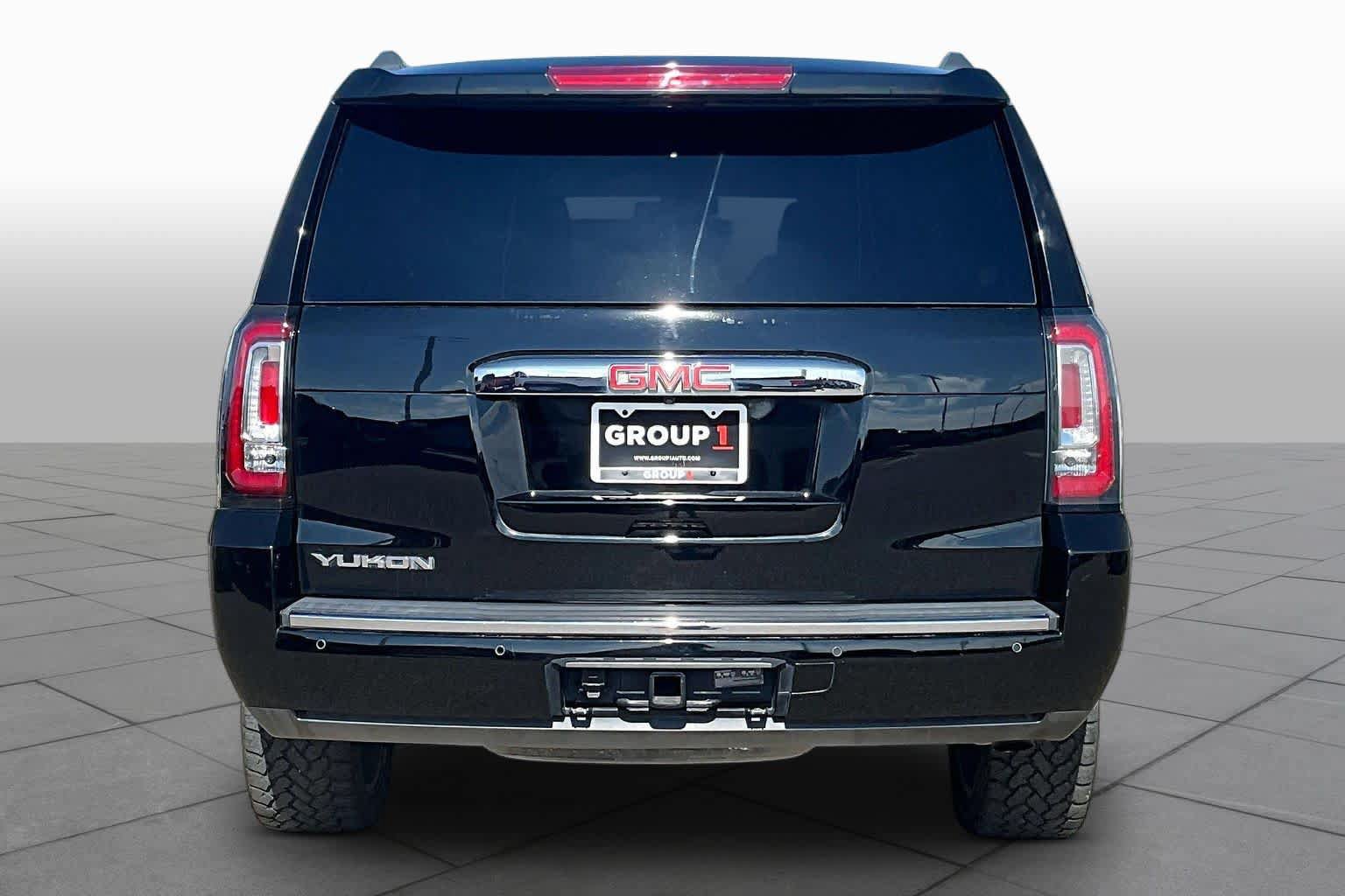 Used 2016 GMC Yukon Denali w/ Open Road Package AWD/4WD image 5
