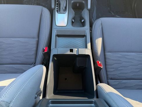 Used 2023 Nissan Frontier SV w/ Technology Package image 23