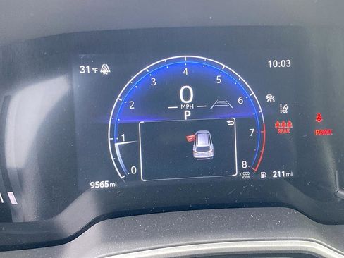 Certified 2025 Toyota Corolla Cross XLE image 19