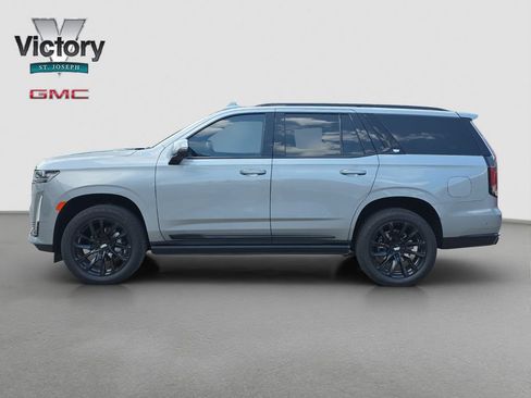 Used 2022 Cadillac Escalade ESV Sport Platinum AWD/4WD image 6