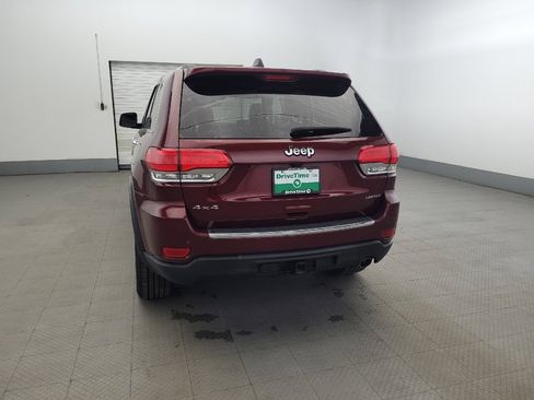Used 2018 Jeep Grand Cherokee Limited AWD/4WD image 6