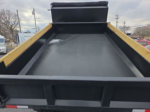 Used 2004 Ford F550 4x4 Regular Cab Super Duty image 15