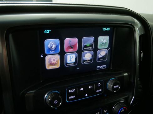 Used 2016 Chevrolet Silverado 2500 LTZ w/ LTZ Plus Package image 26