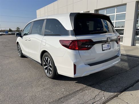 New 2026 Honda Odyssey EX-L image 8