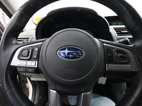 Used 2017 Subaru Forester 2.5i Premium w/ All-Weather Package AWD/4WD image 10