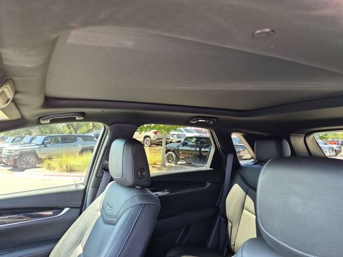 Used 2021 Cadillac XT5 Premium Luxury FWD image 33
