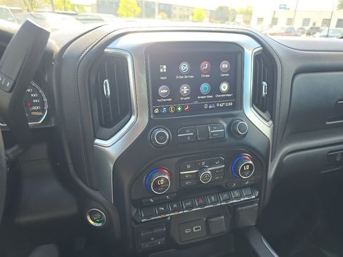Used 2020 Chevrolet Silverado 1500 LT Trail Boss AWD/4WD image 32
