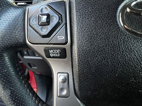 Used 2014 Toyota 4Runner SR5 image 16