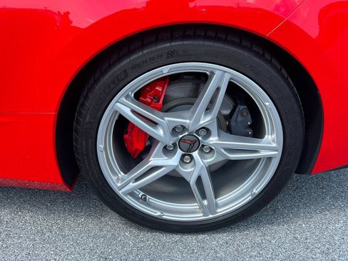 Used 2022 Chevrolet Corvette Stingray Premium Conv w/ Z51 Performance Package RWD image 14