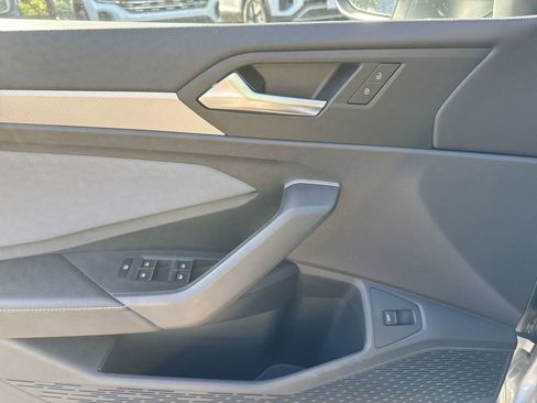 New 2025 Volkswagen Jetta SE image 15